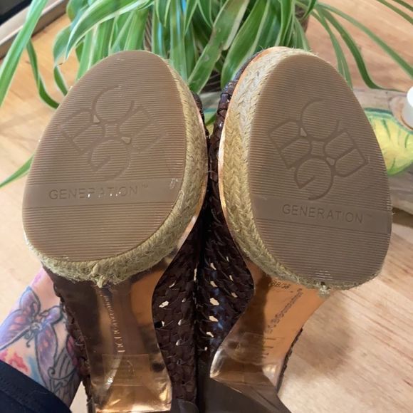 BCBG generation high heels - Picture 3 of 7